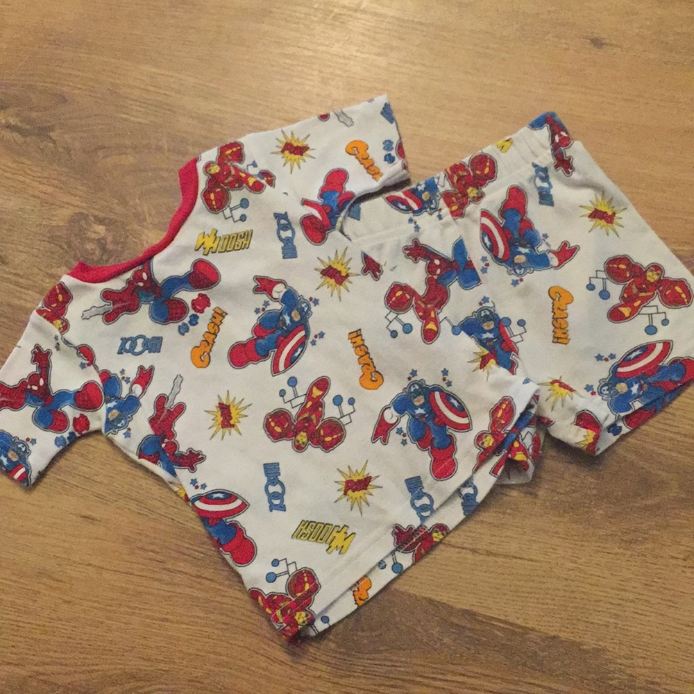 Boys super hero pjs size 2t